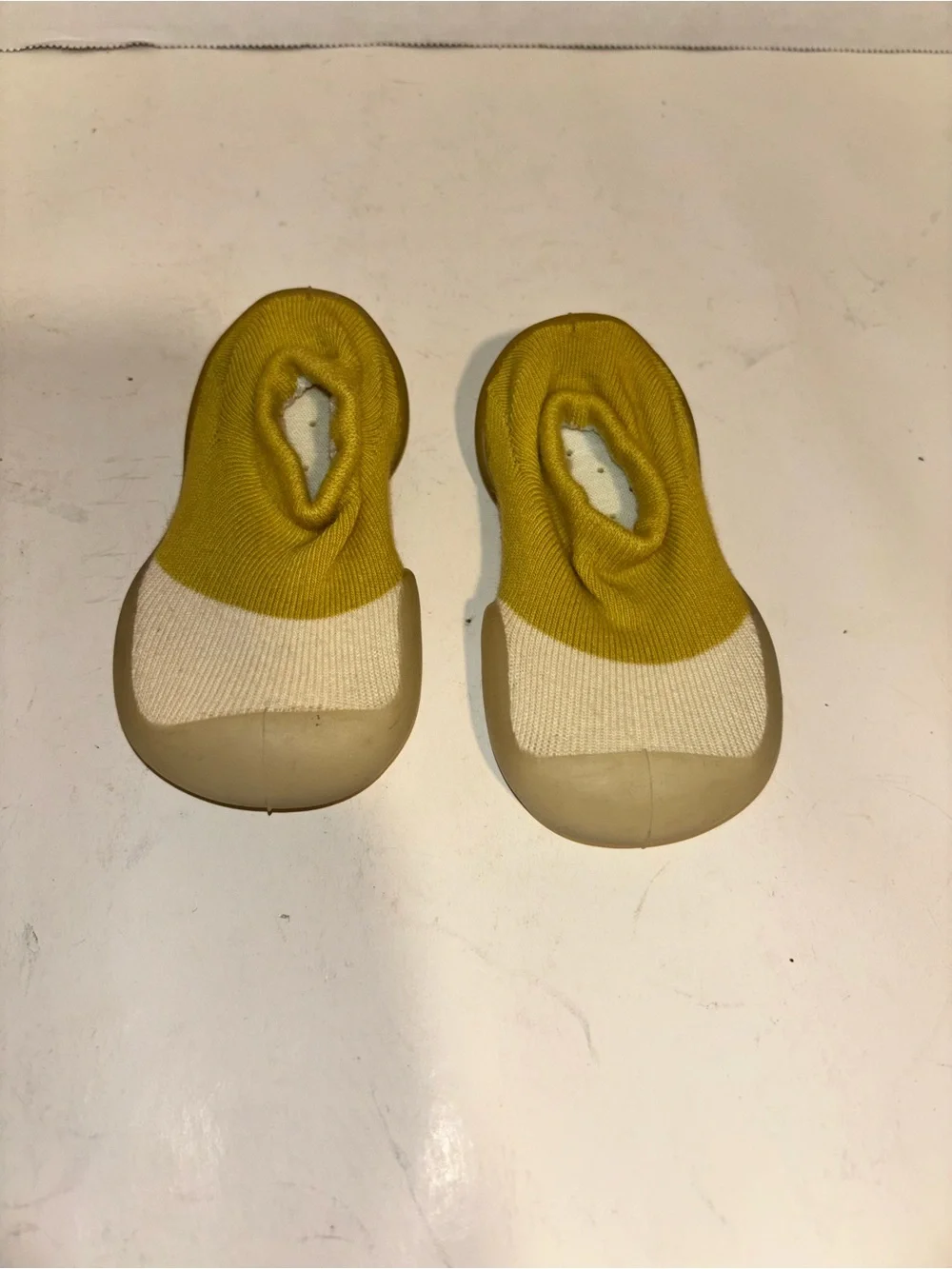 Unbranded Yellow and Cream Slip-On Baby Sock Shoes 12.5 Unisex